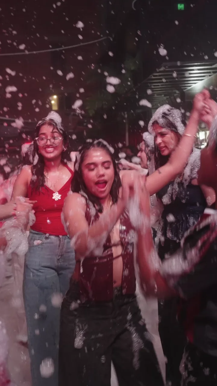 RR Form Party — Nightlife Experience